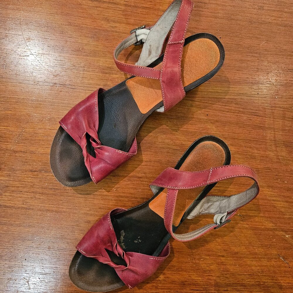 Vintage Leather Sandals